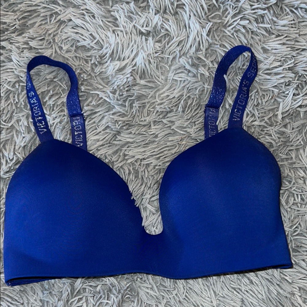 Victoria's Secret 32DD Blue T-Shirt Bra NWOT